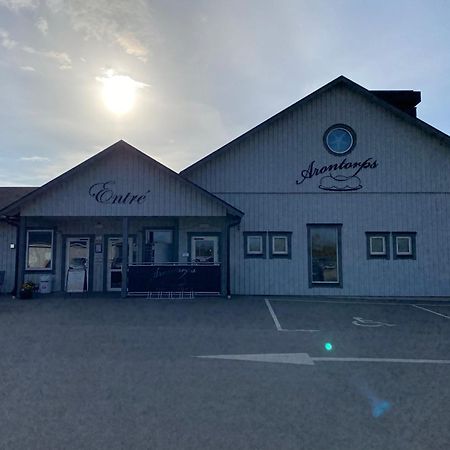 Idyliska Boende Mitt Pa Oeland Färjestaden Exterior foto