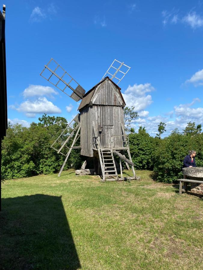 Idyliska Boende Mitt Pa Oeland Färjestaden Exterior foto