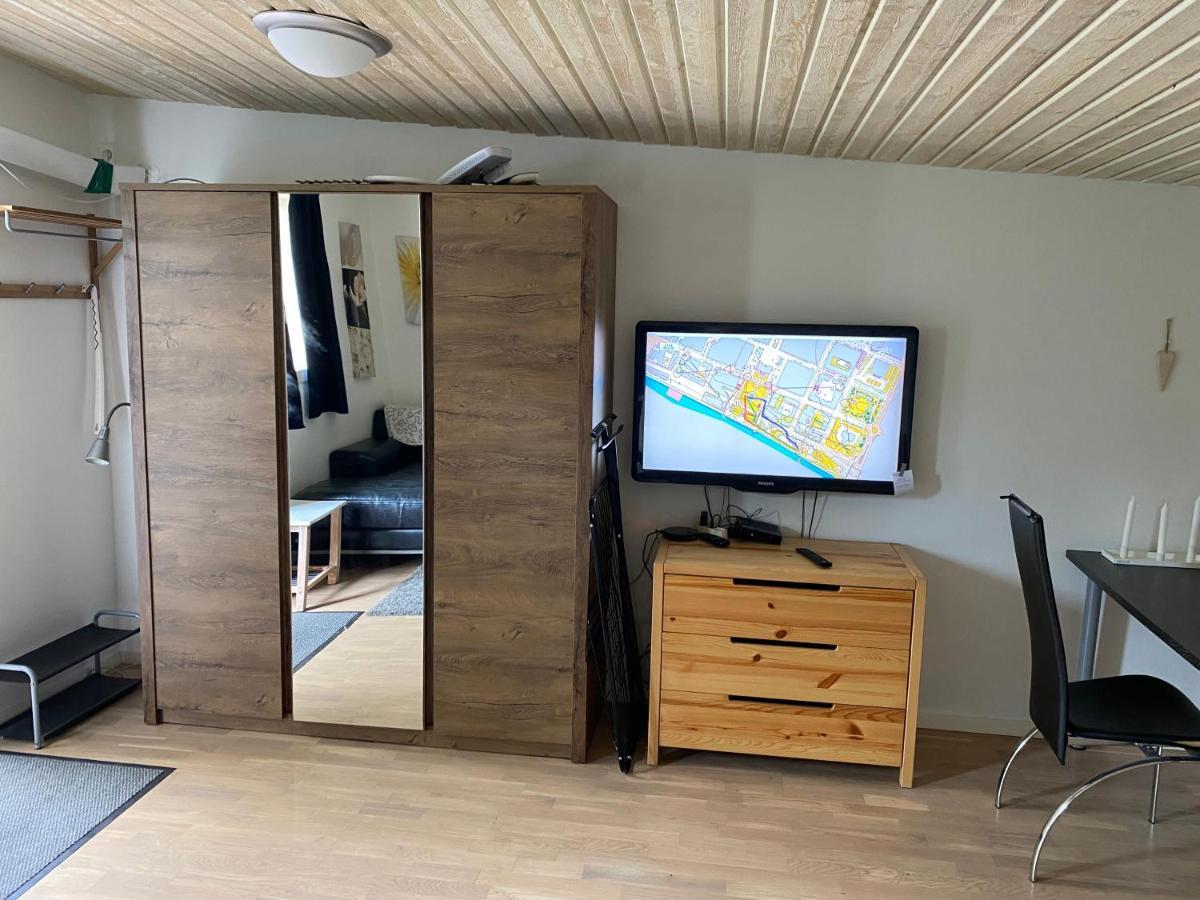 Idyliska Boende Mitt Pa Oeland Färjestaden Exterior foto