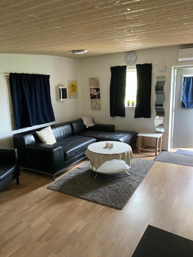 Idyliska Boende Mitt Pa Oeland Färjestaden Exterior foto