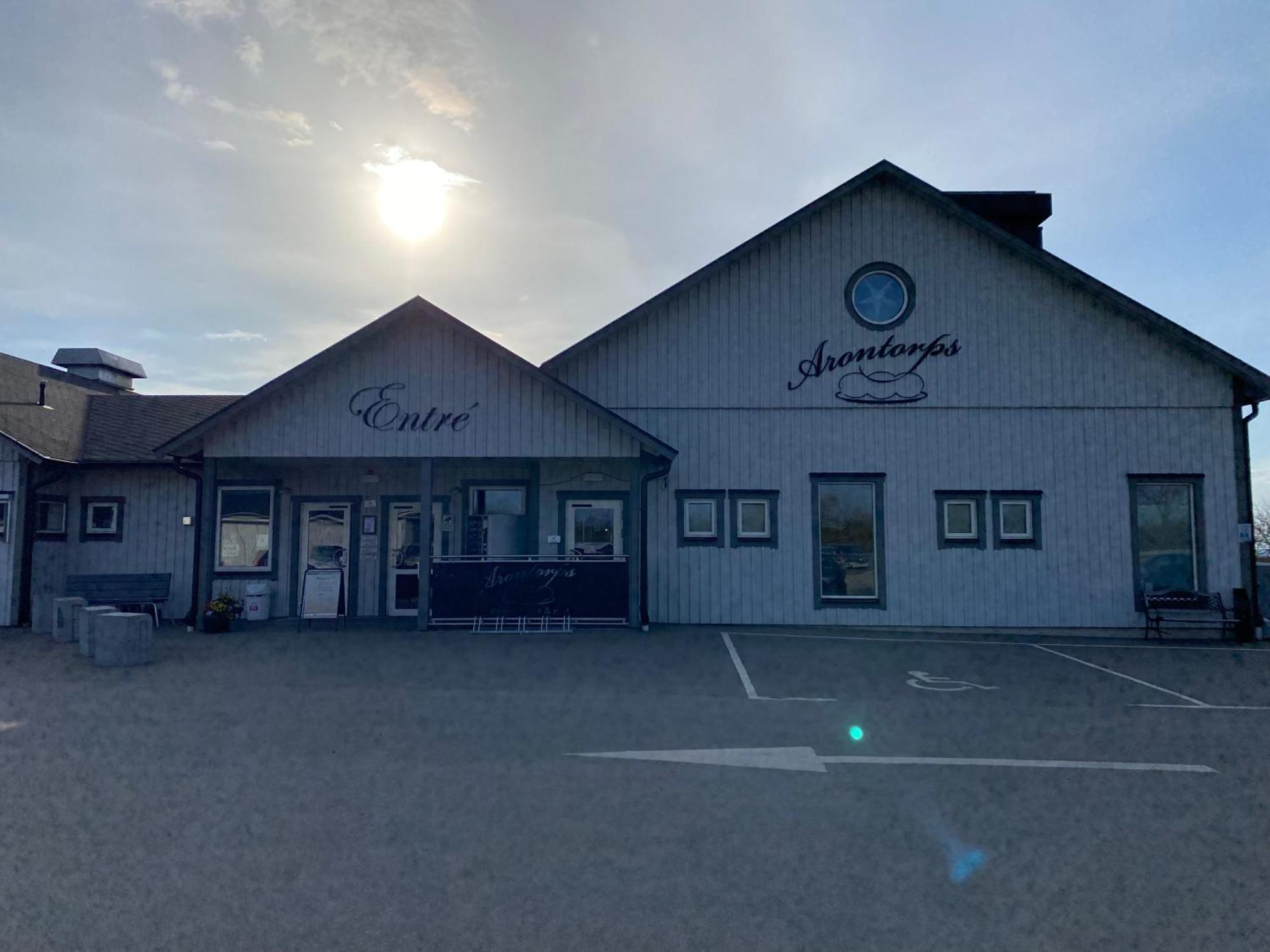 Idyliska Boende Mitt Pa Oeland Färjestaden Exterior foto